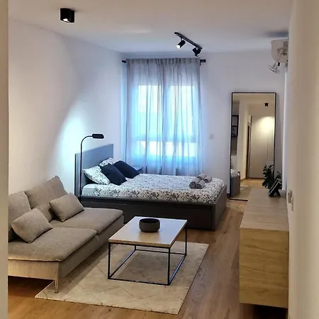 Mini54 * Belgrád